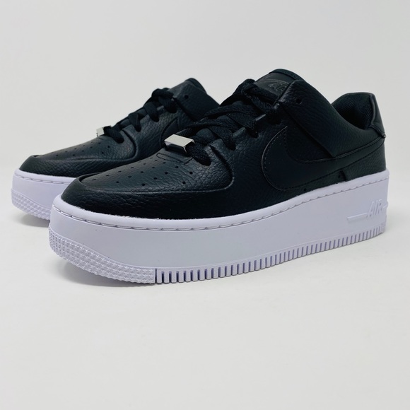 nike women's af1 sage